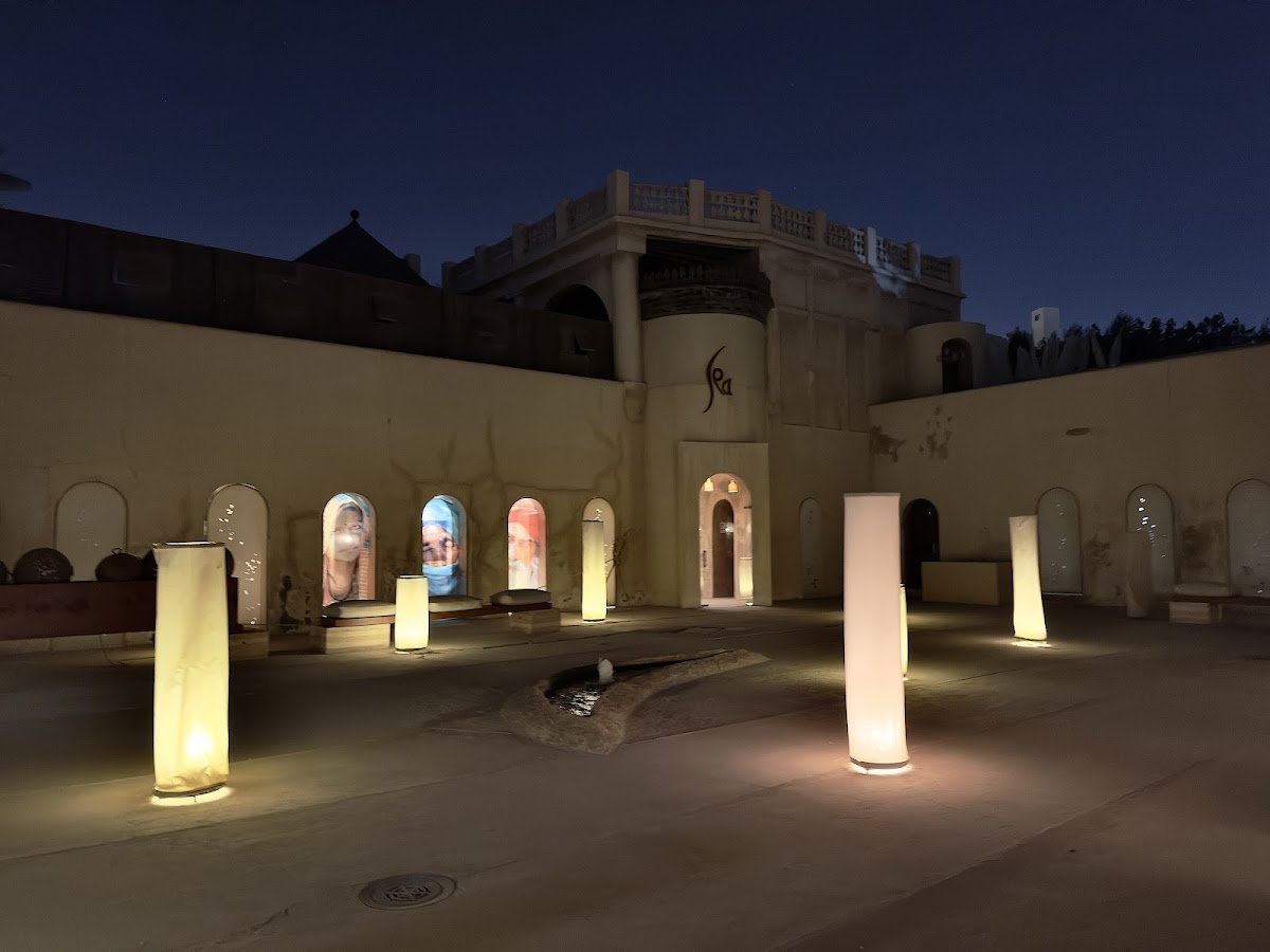 La Fontaine Centre for Contemporary Art - Photo 4