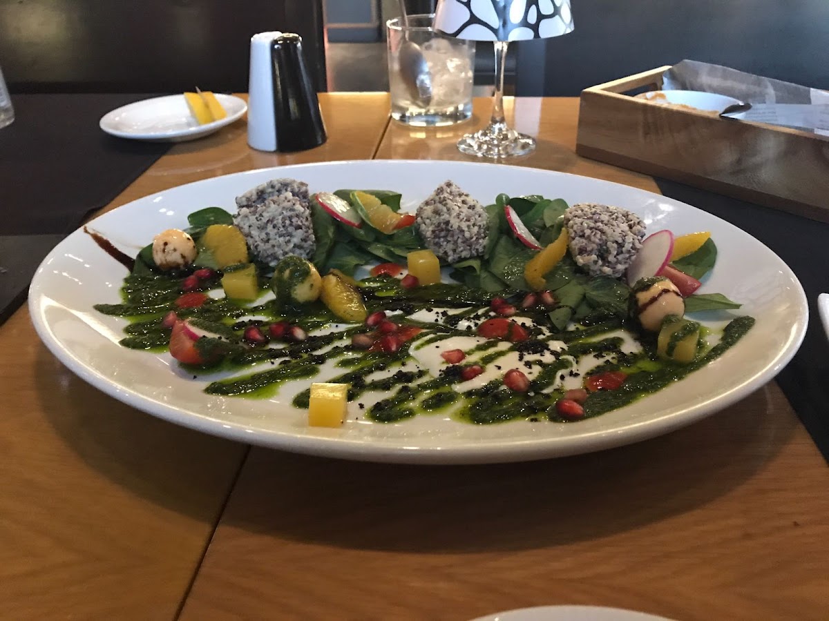 La Vinoteca - Photo 4