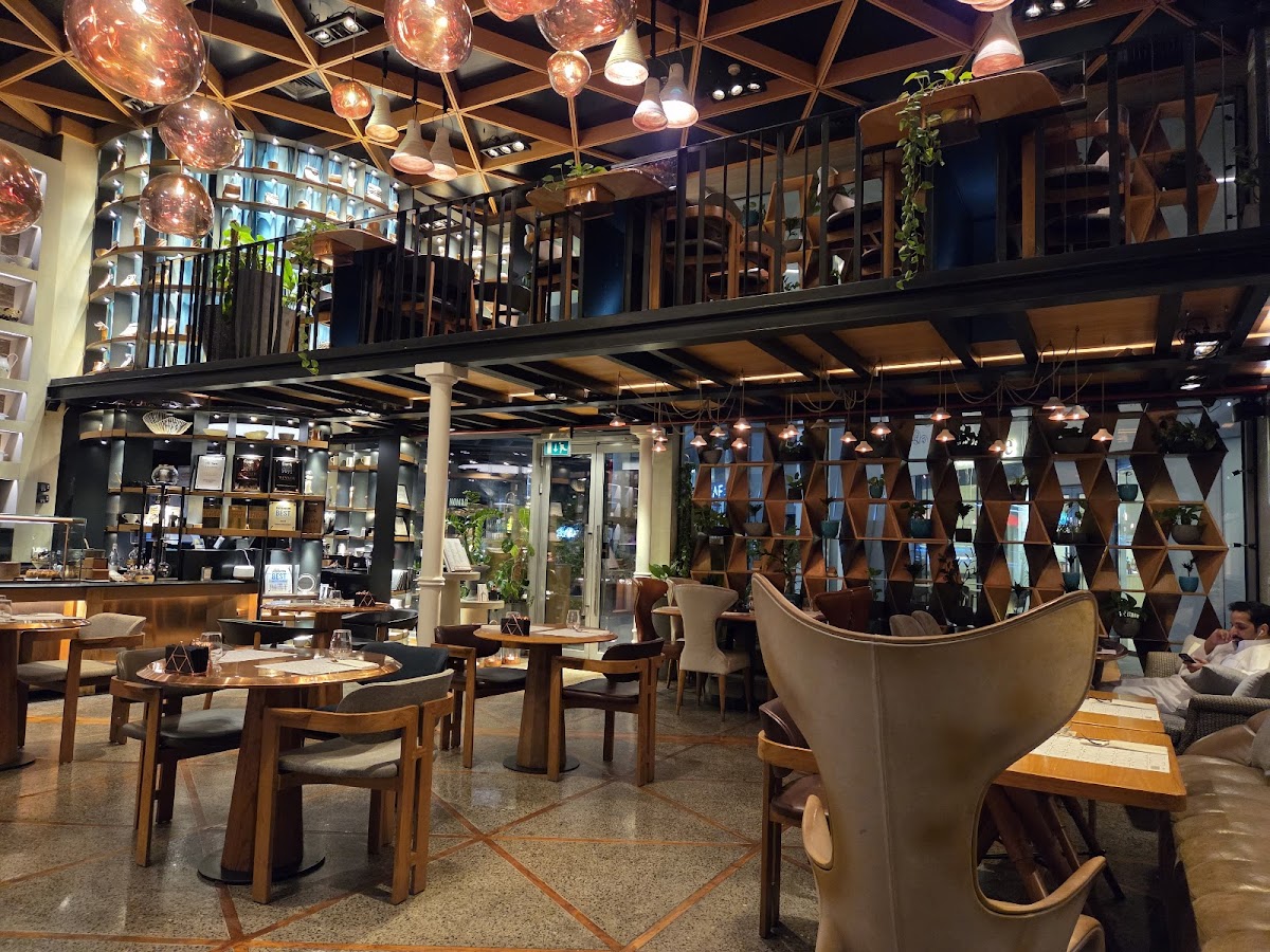 Nomad Urban Eatery - Photo 4