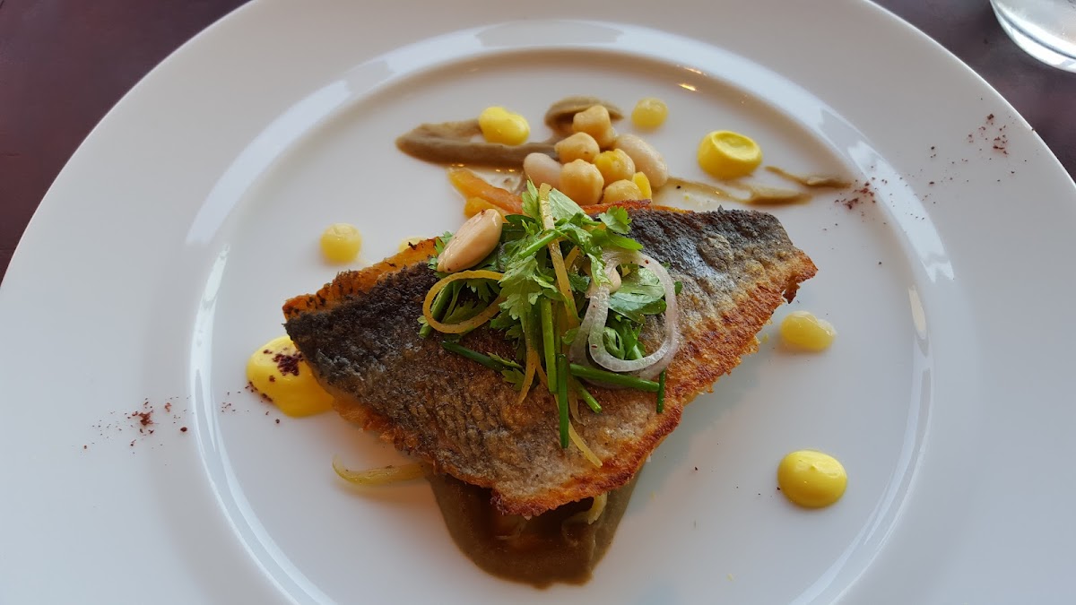 re/Asian Cuisine - Photo 2